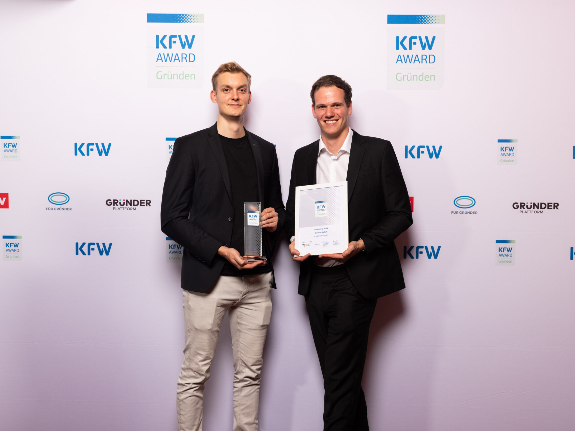 SOLAR MATERIALS wins landessieg Sachsen-Anhalt at KfW Award